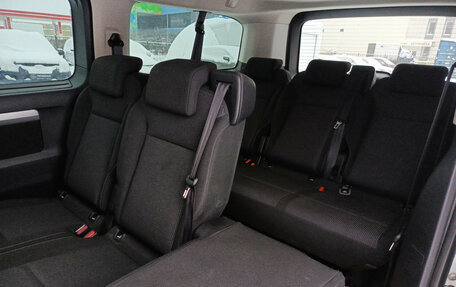 Peugeot Traveller I, 2021 год, 2 860 000 рублей, 15 фотография