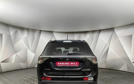 Mitsubishi Outlander III рестайлинг 3, 2013 год, 1 525 000 рублей, 8 фотография