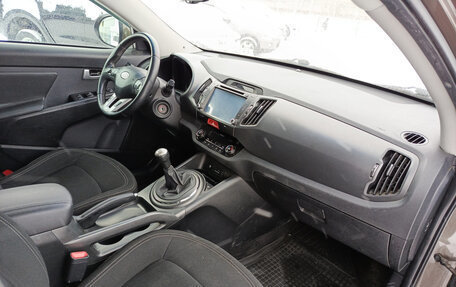 KIA Sportage III, 2011 год, 1 080 000 рублей, 13 фотография