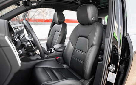 Porsche Cayenne III, 2020 год, 10 000 000 рублей, 16 фотография