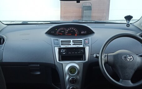 Toyota Vitz, 2005 год, 550 000 рублей, 4 фотография