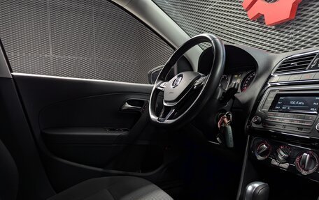 Volkswagen Polo VI (EU Market), 2018 год, 1 285 000 рублей, 28 фотография