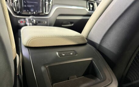 Volvo XC60 II, 2019 год, 2 700 000 рублей, 21 фотография