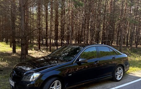 Mercedes-Benz C-Класс, 2012 год, 1 400 000 рублей, 2 фотография