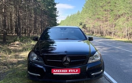 Mercedes-Benz C-Класс, 2012 год, 1 400 000 рублей, 4 фотография