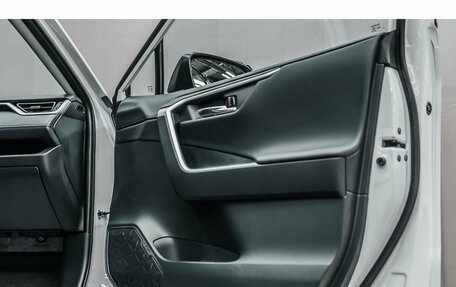 Toyota RAV4, 2025 год, 4 100 000 рублей, 17 фотография