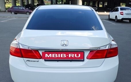 Honda Accord IX рестайлинг, 2013 год, 2 050 000 рублей, 6 фотография