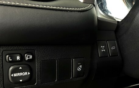 Toyota RAV4, 2017 год, 2 130 000 рублей, 11 фотография