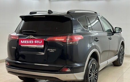 Toyota RAV4, 2017 год, 2 130 000 рублей, 4 фотография