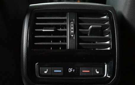 Volkswagen Passat B8 рестайлинг, 2019 год, 2 770 000 рублей, 15 фотография