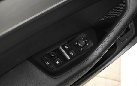 Volkswagen Passat B8 рестайлинг, 2019 год, 2 770 000 рублей, 17 фотография