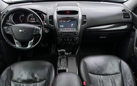 KIA Sorento II рестайлинг, 2013 год, 1 620 000 рублей, 16 фотография