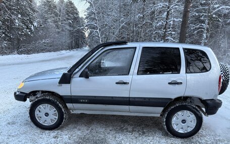 Chevrolet Niva I рестайлинг, 2004 год, 300 000 рублей, 4 фотография