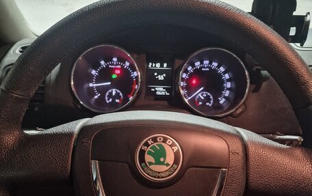 Skoda Yeti I рестайлинг, 2011 год, 850 000 рублей, 13 фотография