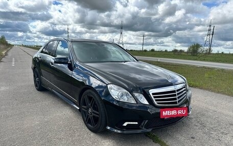 Mercedes-Benz E-Класс, 2010 год, 1 630 000 рублей, 2 фотография