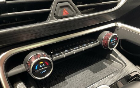 Geely Tugella FY11, 2022 год, 2 900 000 рублей, 24 фотография