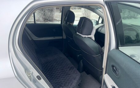 Toyota Vitz, 2005 год, 529 000 рублей, 13 фотография