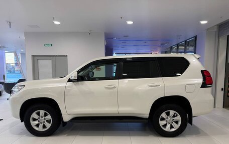 Toyota Land Cruiser Prado 150 рестайлинг 2, 2020 год, 4 629 000 рублей, 4 фотография
