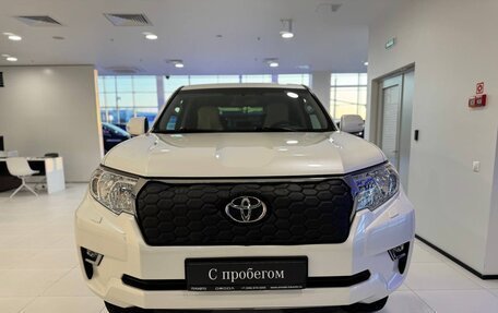 Toyota Land Cruiser Prado 150 рестайлинг 2, 2020 год, 4 629 000 рублей, 5 фотография
