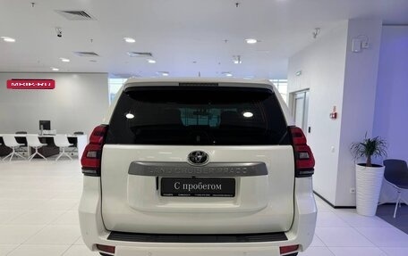 Toyota Land Cruiser Prado 150 рестайлинг 2, 2020 год, 4 629 000 рублей, 6 фотография