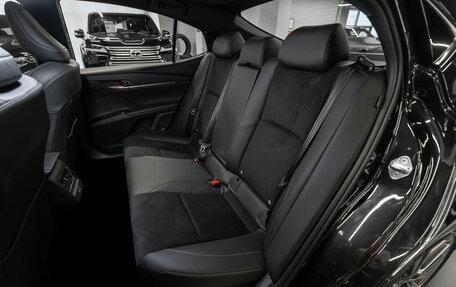 Toyota Camry, 2025 год, 4 700 000 рублей, 13 фотография