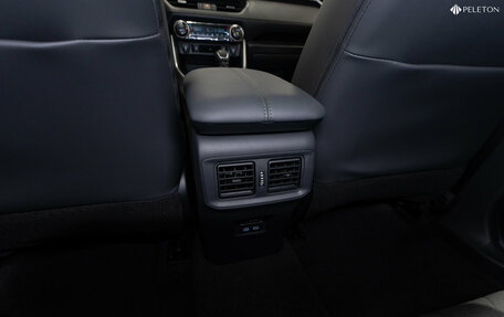 Toyota RAV4, 2025 год, 4 300 000 рублей, 13 фотография