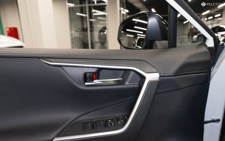 Toyota RAV4, 2025 год, 4 300 000 рублей, 19 фотография