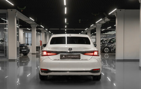 Lexus ES VII, 2020 год, 3 670 000 рублей, 6 фотография