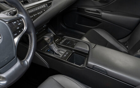 Lexus ES VII, 2020 год, 3 670 000 рублей, 14 фотография