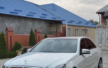 Mercedes-Benz E-Класс, 2011 год, 1 450 000 рублей, 1 фотография