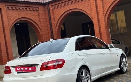 Mercedes-Benz E-Класс, 2011 год, 1 450 000 рублей, 4 фотография