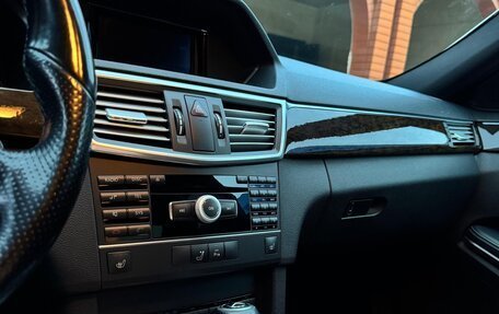 Mercedes-Benz E-Класс, 2011 год, 1 450 000 рублей, 11 фотография