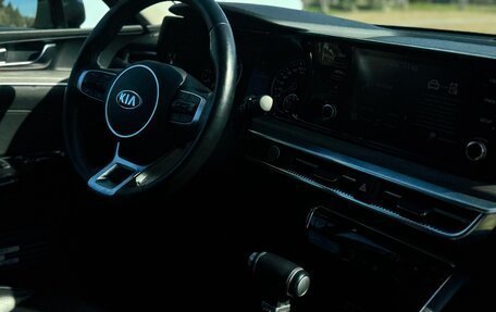 KIA K5, 2021 год, 2 550 000 рублей, 5 фотография