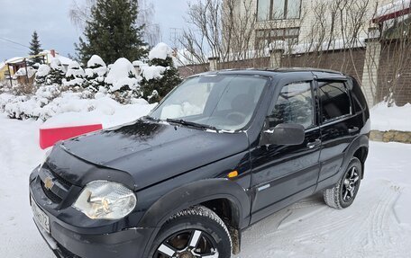 Chevrolet Niva I рестайлинг, 2010 год, 415 000 рублей, 3 фотография