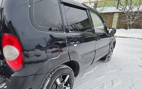 Chevrolet Niva I рестайлинг, 2010 год, 415 000 рублей, 10 фотография