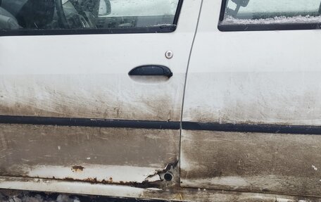 Renault Logan I, 2012 год, 340 000 рублей, 2 фотография