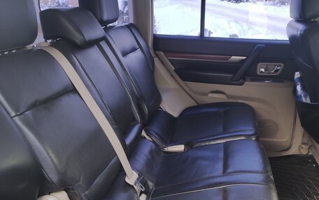 Mitsubishi Pajero IV, 2007 год, 1 480 000 рублей, 2 фотография