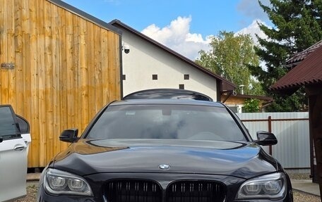 BMW 7 серия, 2012 год, 2 270 000 рублей, 21 фотография