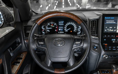 Toyota Land Cruiser 200, 2016 год, 4 950 000 рублей, 10 фотография