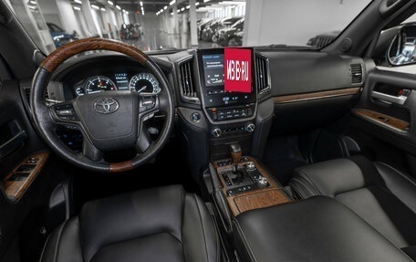 Toyota Land Cruiser 200, 2016 год, 4 950 000 рублей, 7 фотография