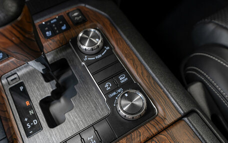 Toyota Land Cruiser 200, 2016 год, 4 950 000 рублей, 24 фотография