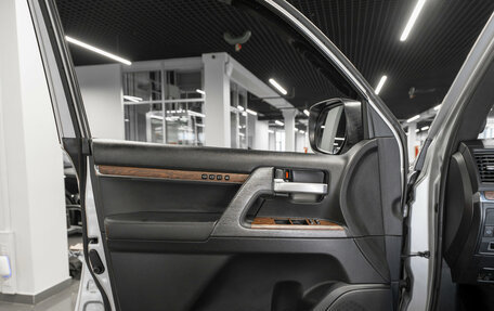 Toyota Land Cruiser 200, 2016 год, 4 950 000 рублей, 19 фотография