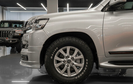 Toyota Land Cruiser 200, 2016 год, 4 950 000 рублей, 27 фотография