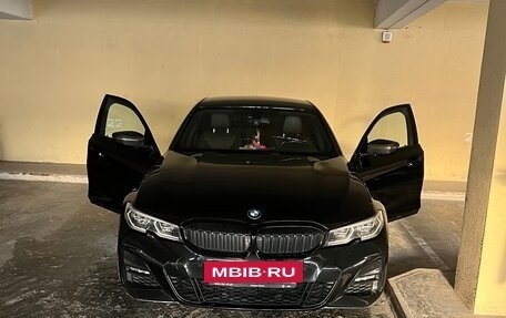 BMW 3 серия, 2019 год, 3 700 000 рублей, 10 фотография