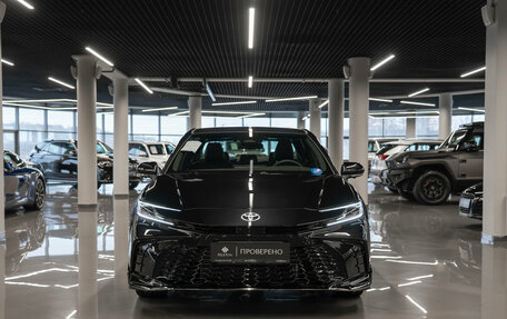 Toyota Camry, 2025 год, 4 650 000 рублей, 3 фотография