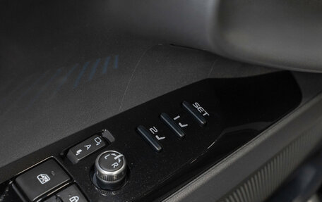 Toyota Camry, 2025 год, 4 650 000 рублей, 17 фотография