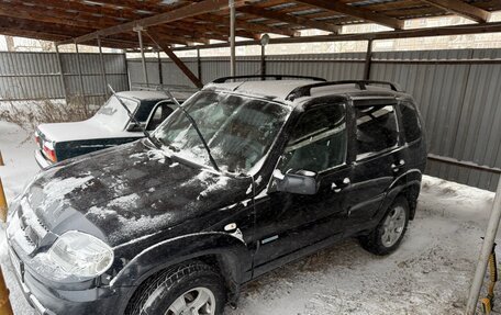 Chevrolet Niva I рестайлинг, 2011 год, 575 000 рублей, 2 фотография
