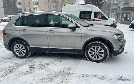 Volkswagen Tiguan II, 2017 год, 2 150 000 рублей, 4 фотография