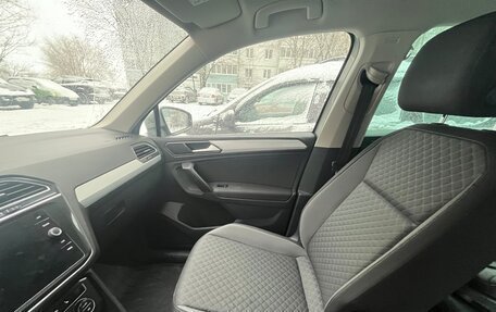 Volkswagen Tiguan II, 2017 год, 2 150 000 рублей, 6 фотография