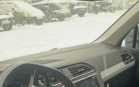 Volkswagen Tiguan II, 2017 год, 2 150 000 рублей, 12 фотография